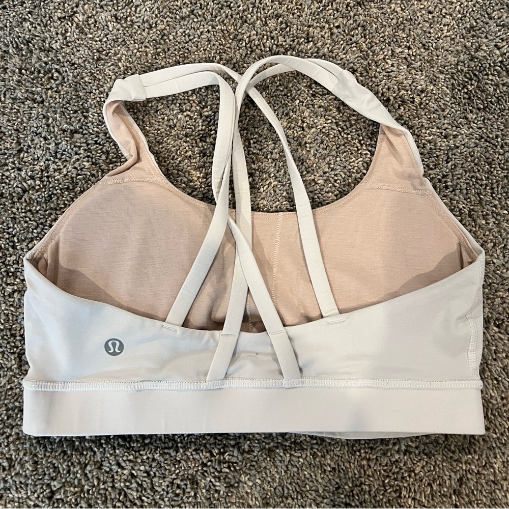 Used Lululemon women’s size 6 sports bra